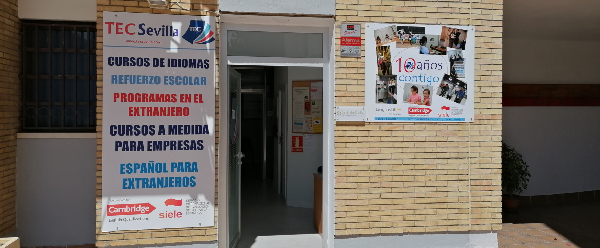 fachada escuela para contacto